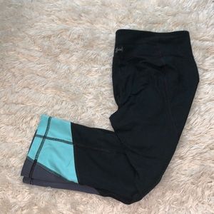 Under Armour Cropped Leggings